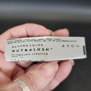 Avon NutraLush Lipstick Beige Shimmer Warm 515 SPF12 Discontinued